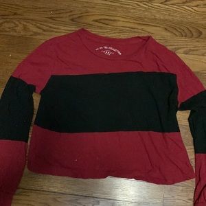 Aeropostale cropped long sleeve shirt